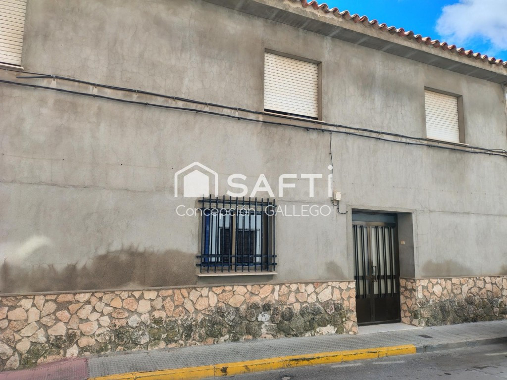 ¡Oportunidad de inversión en pleno centro de Campo de Criptana! - foto 3