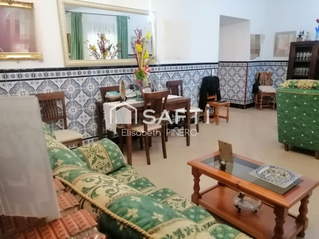 CASA EN PLANTA BAJA CON GRAN PATIO, NAVE Y GARAJE - foto 3