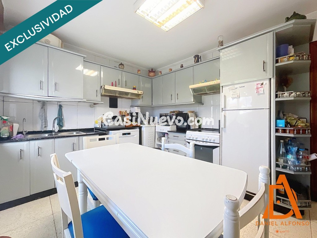 Chalet y 5000m² de finca con vistas al mar a 15 min de Gijón - foto 17