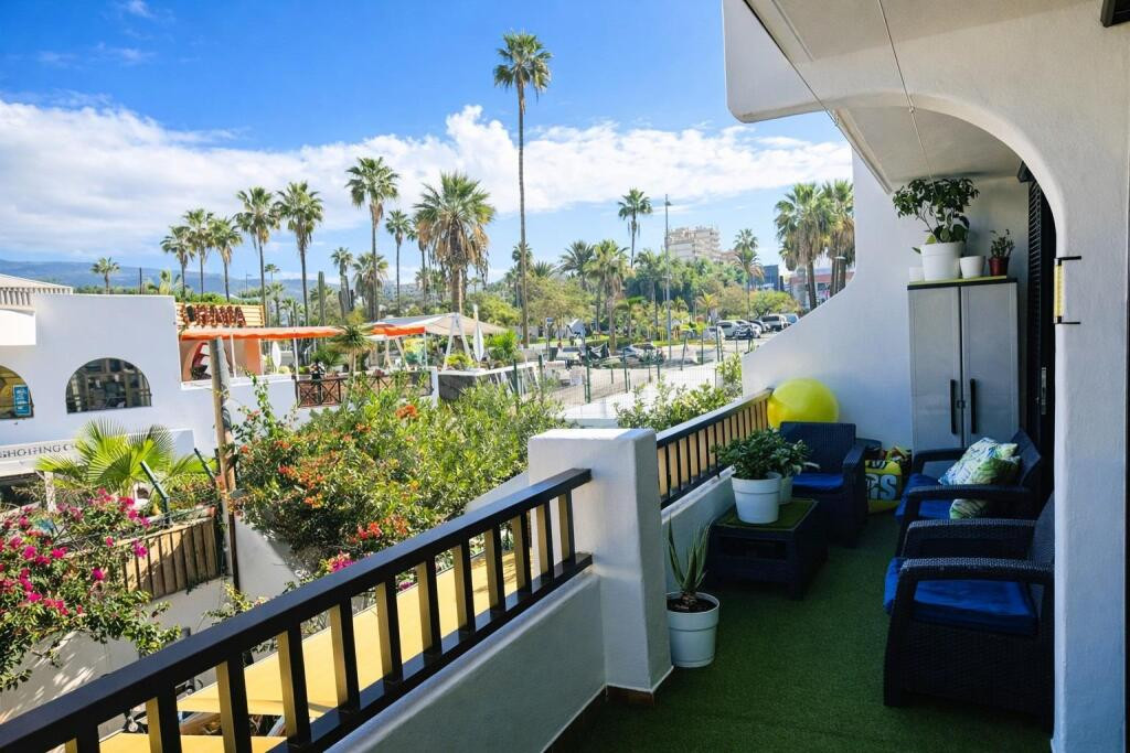 Apartamento en Parque Santiago 1 con terraza, parking y pisc