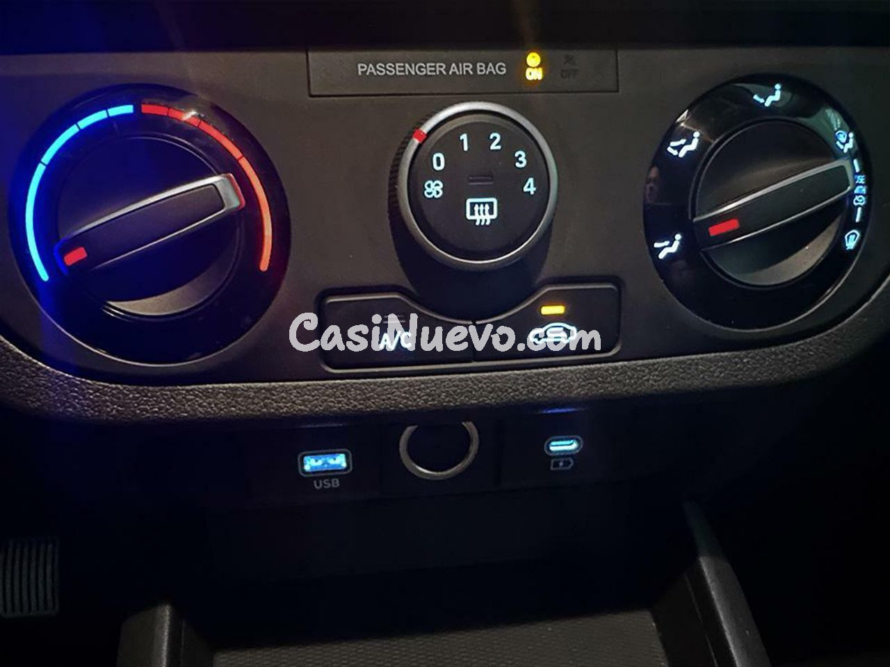 Hyundai i10 1.0 MPI 63CV Essence Connect - foto 12