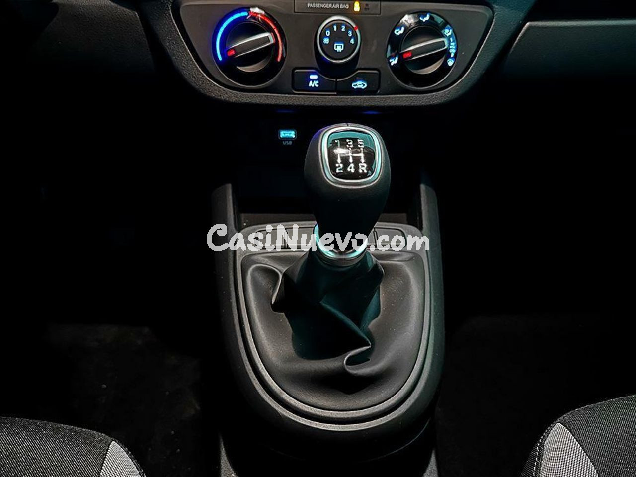 Hyundai i10 1.0 MPI 66CV Essence - foto 11