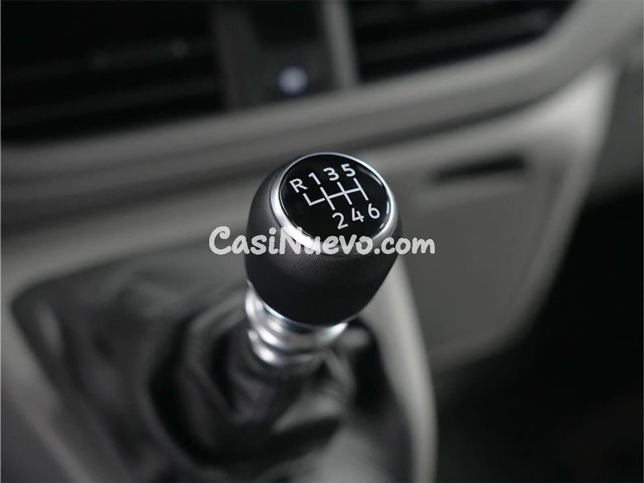 Volkswagen Caravelle 2.0 TDI 150CV Corta 9 plazas - foto 15