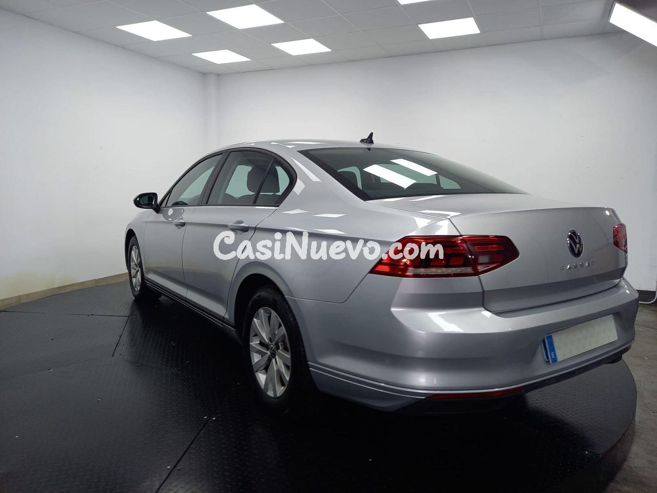 Volkswagen Passat Business 2.0 TDI 110kW (150CV) - foto 6