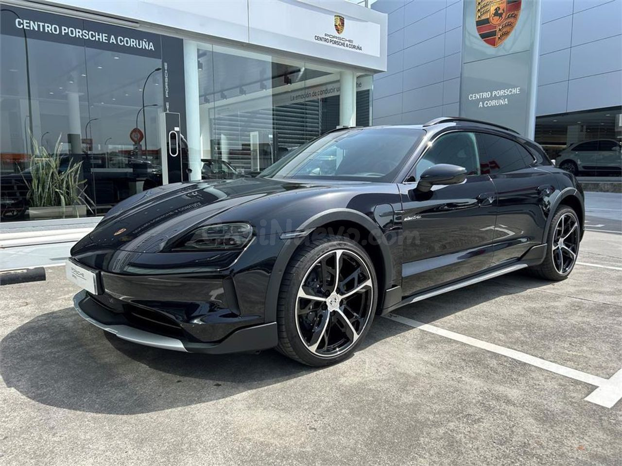 Porsche Taycan 4 Cross Turismo