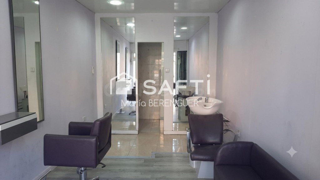 Local ideal para peluquería, barbería, uñas o estética en Mo