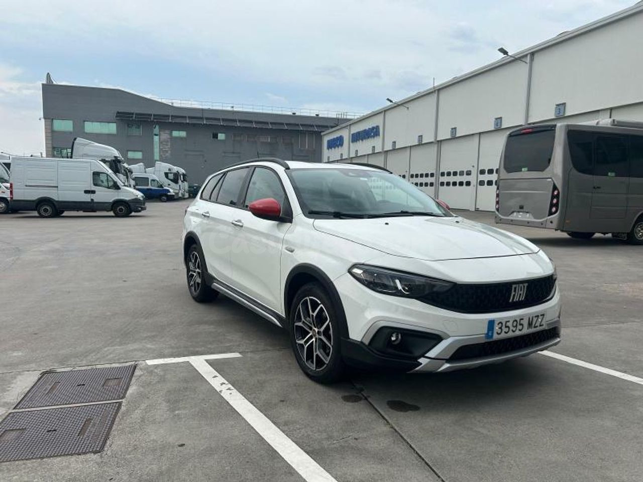Fiat Tipo TIPO STATION WAGON MY23 TIPO SW RED 1.5 HYBRID 97KW (130CV) DCT