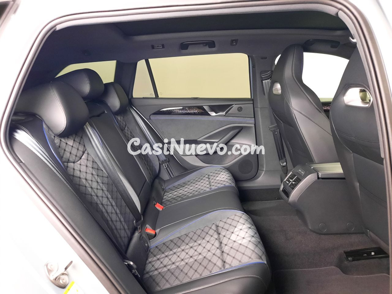 Volkswagen Passat Passat R-Line 1.5 TSI eHybrid 130 kW (177  - foto 6