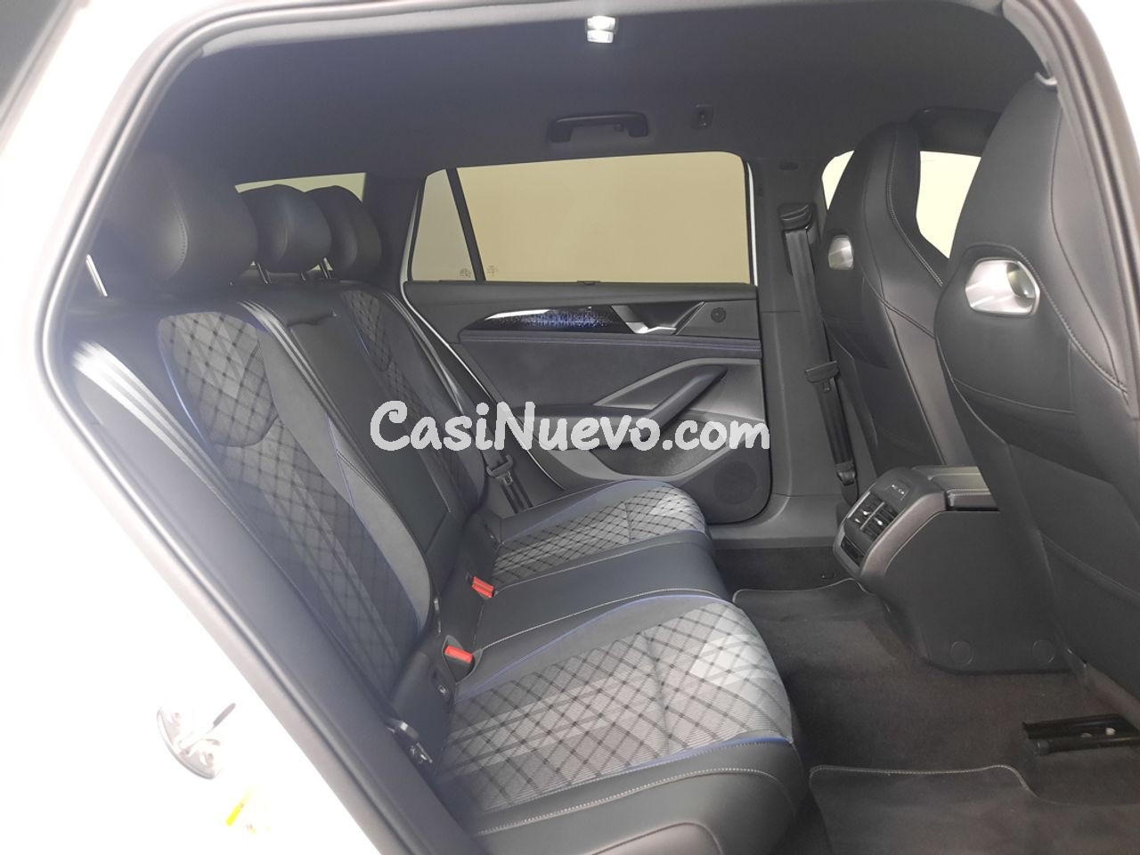 Volkswagen Passat Passat R-Line 1.5 TSI eHybrid 130 kW (177  - foto 6