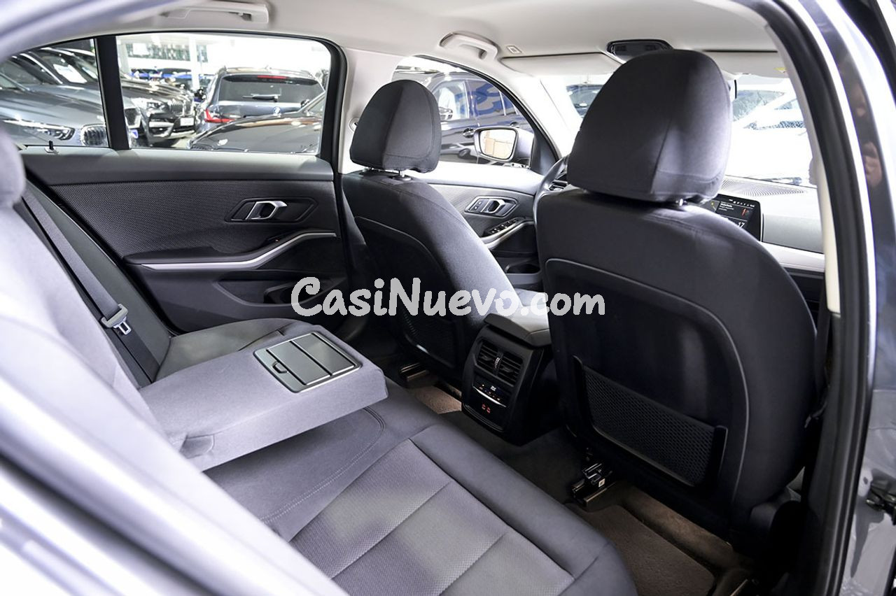 BMW Serie 3 320d Auto. - foto 21