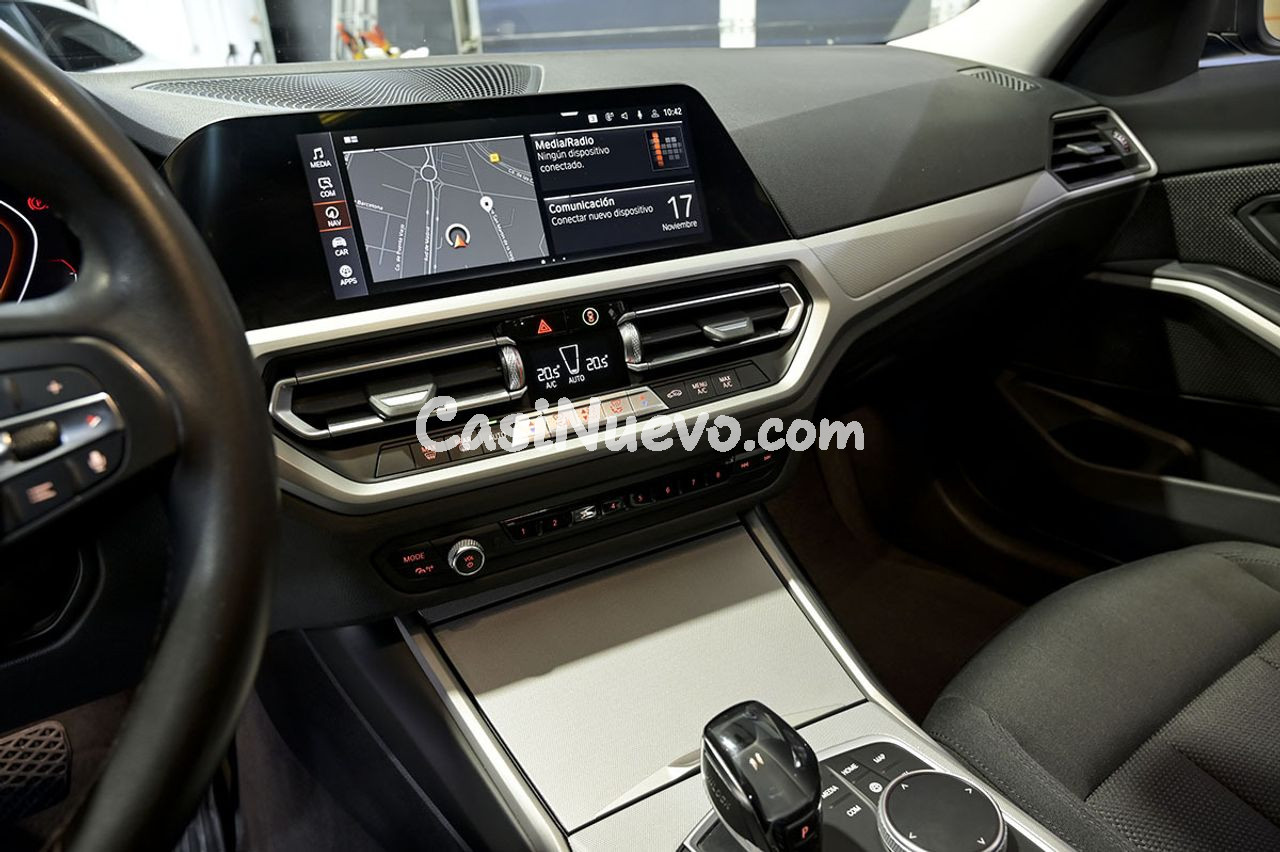 BMW Serie 3 320d Auto. - foto 27