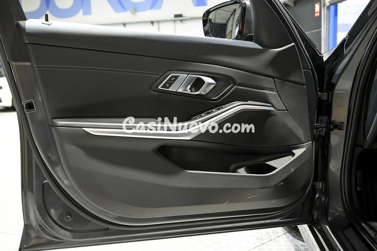 BMW Serie 3 320d Auto. - foto 40