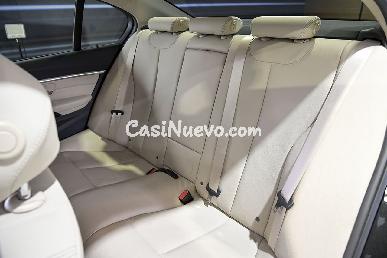 BMW Serie 3 330e - foto 18