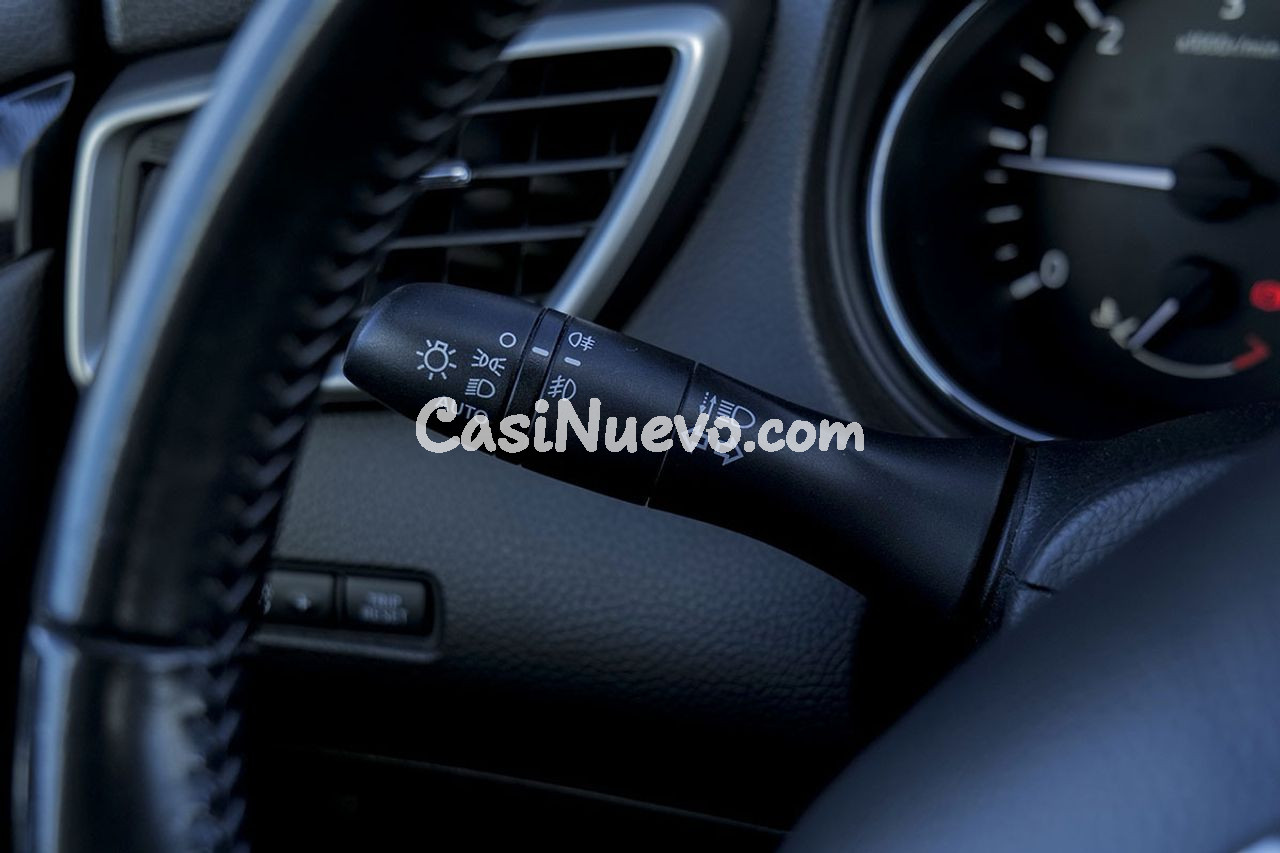 Nissan Qashqai 1.6dCi TEKNA 4x2 XTRONIC Alcantara - foto 26