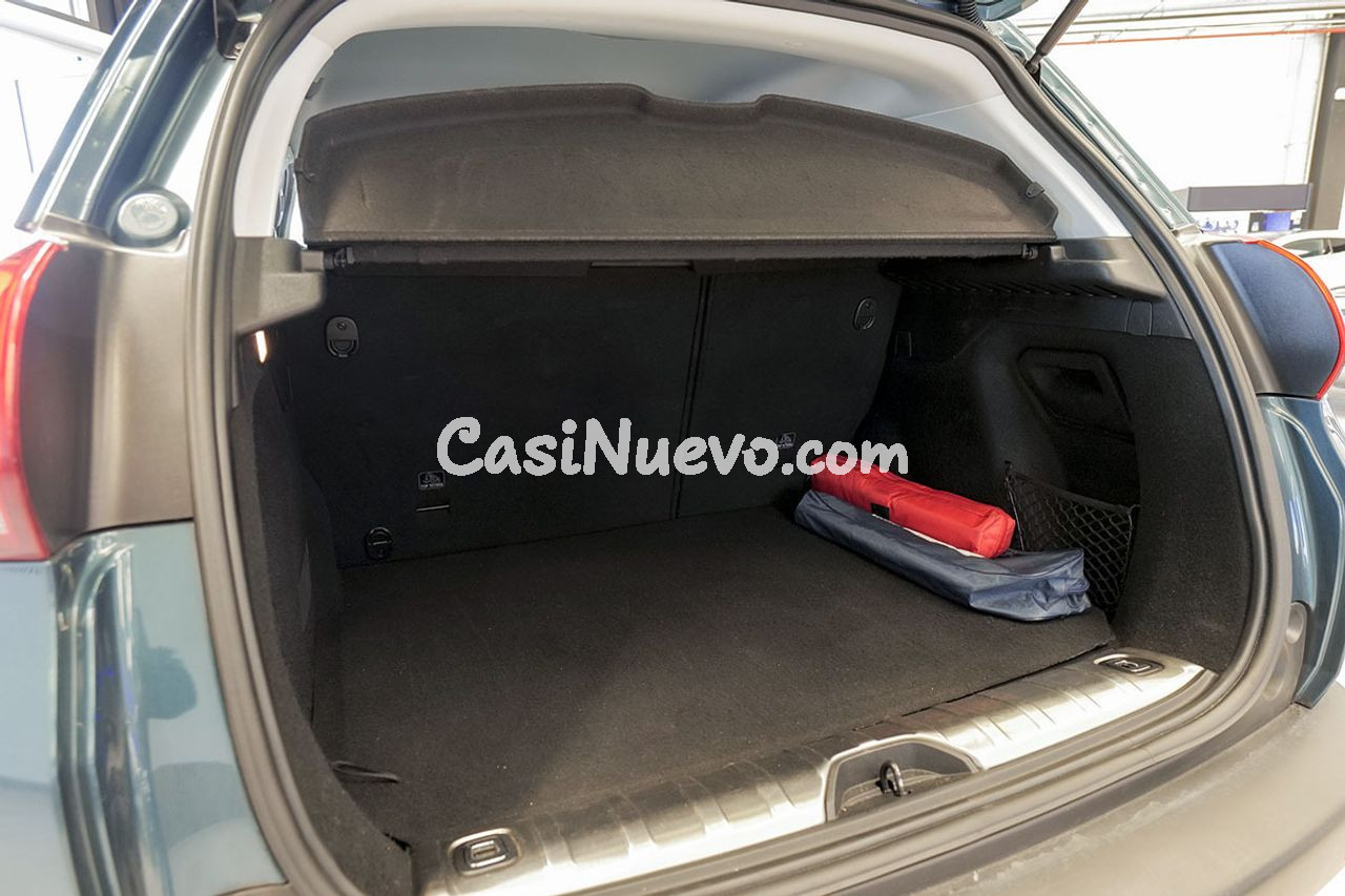 Peugeot 2008 Allure BlueHDi 120 SS EAT6 - foto 11