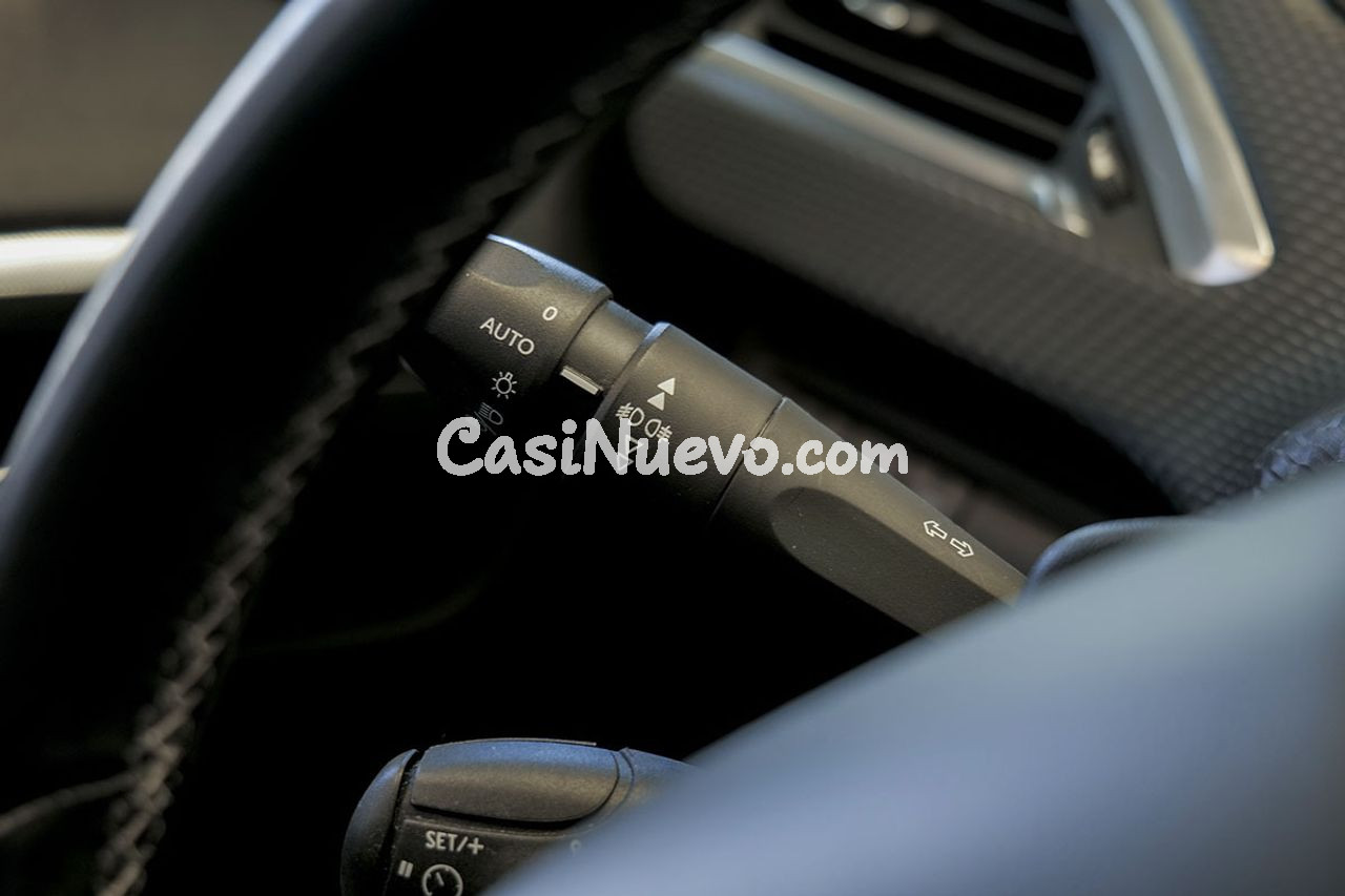 Peugeot 2008 Allure BlueHDi 120 SS EAT6 - foto 22