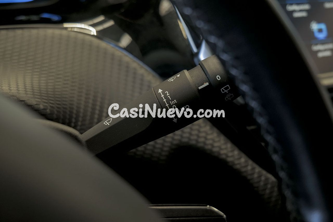 Peugeot 2008 Allure BlueHDi 120 SS EAT6 - foto 24