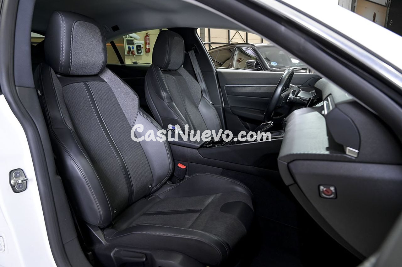 Peugeot 508 Hybrid 5P Allure 225 eEAT8 - foto 43