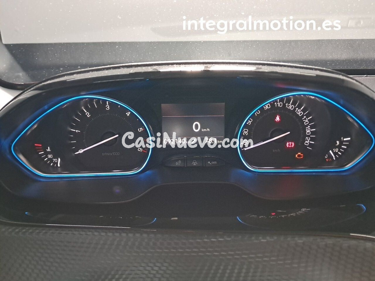 Peugeot 2008 Allure 1.6 BlueHDi 73KW (100CV) - foto 8