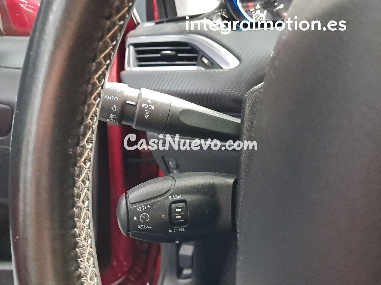 Peugeot 2008 Allure 1.6 BlueHDi 73KW (100CV) - foto 14