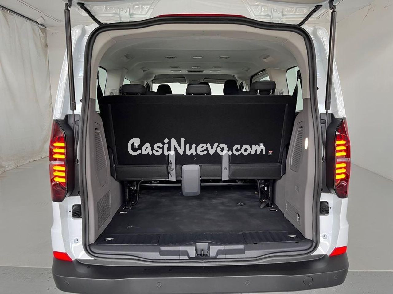Volkswagen Caravelle Batalla Corta 2.0 TDI 110 kW (150 CV) - foto 7