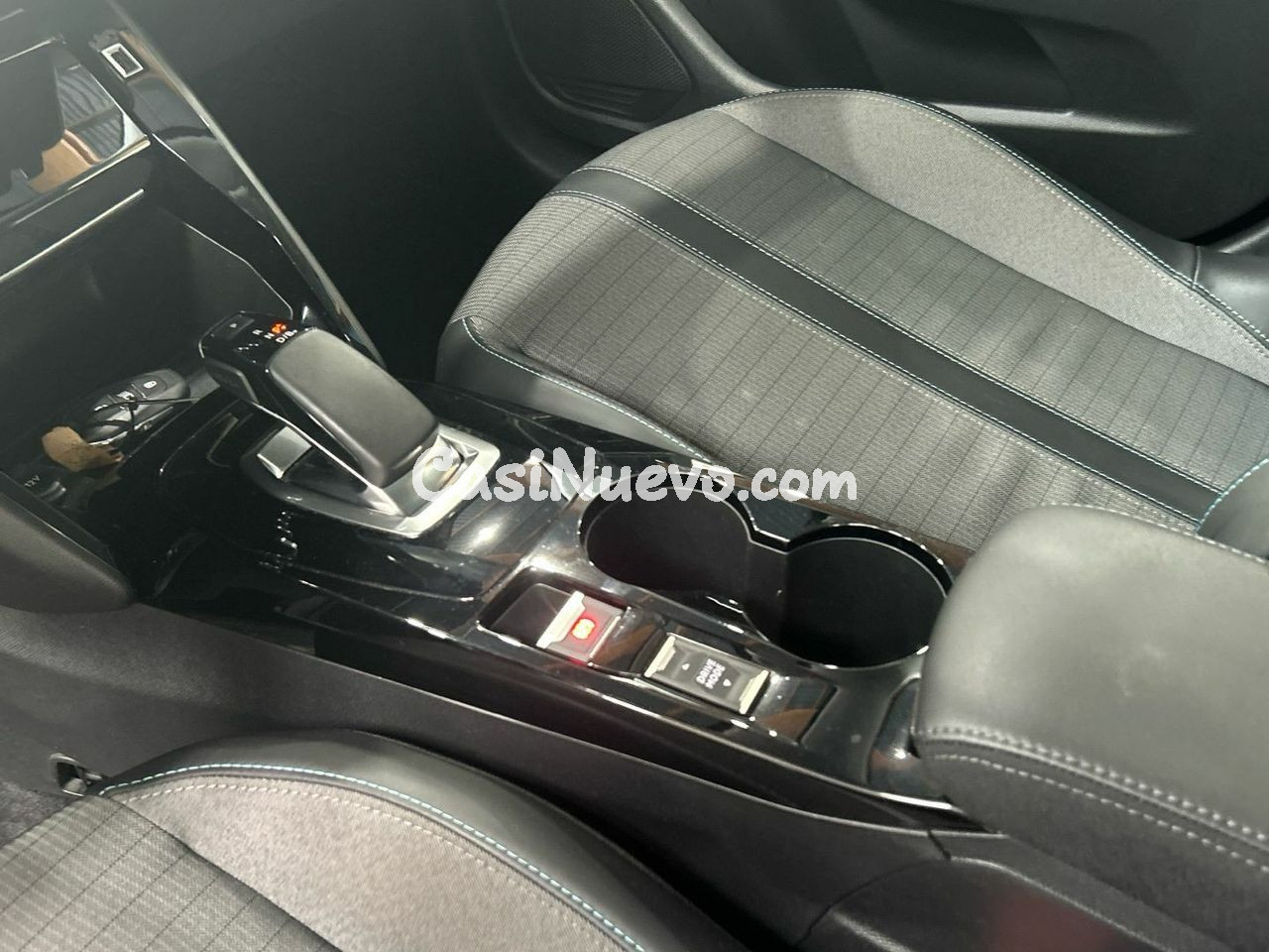 Peugeot 208 Eléctrico Allure Pack 100 kW (136 CV) - foto 14