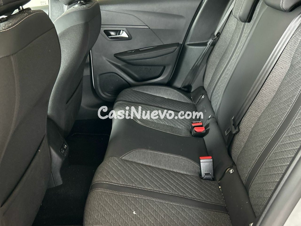 Peugeot 208 PureTech 100 Allure 75 kW (100 CV) - foto 12