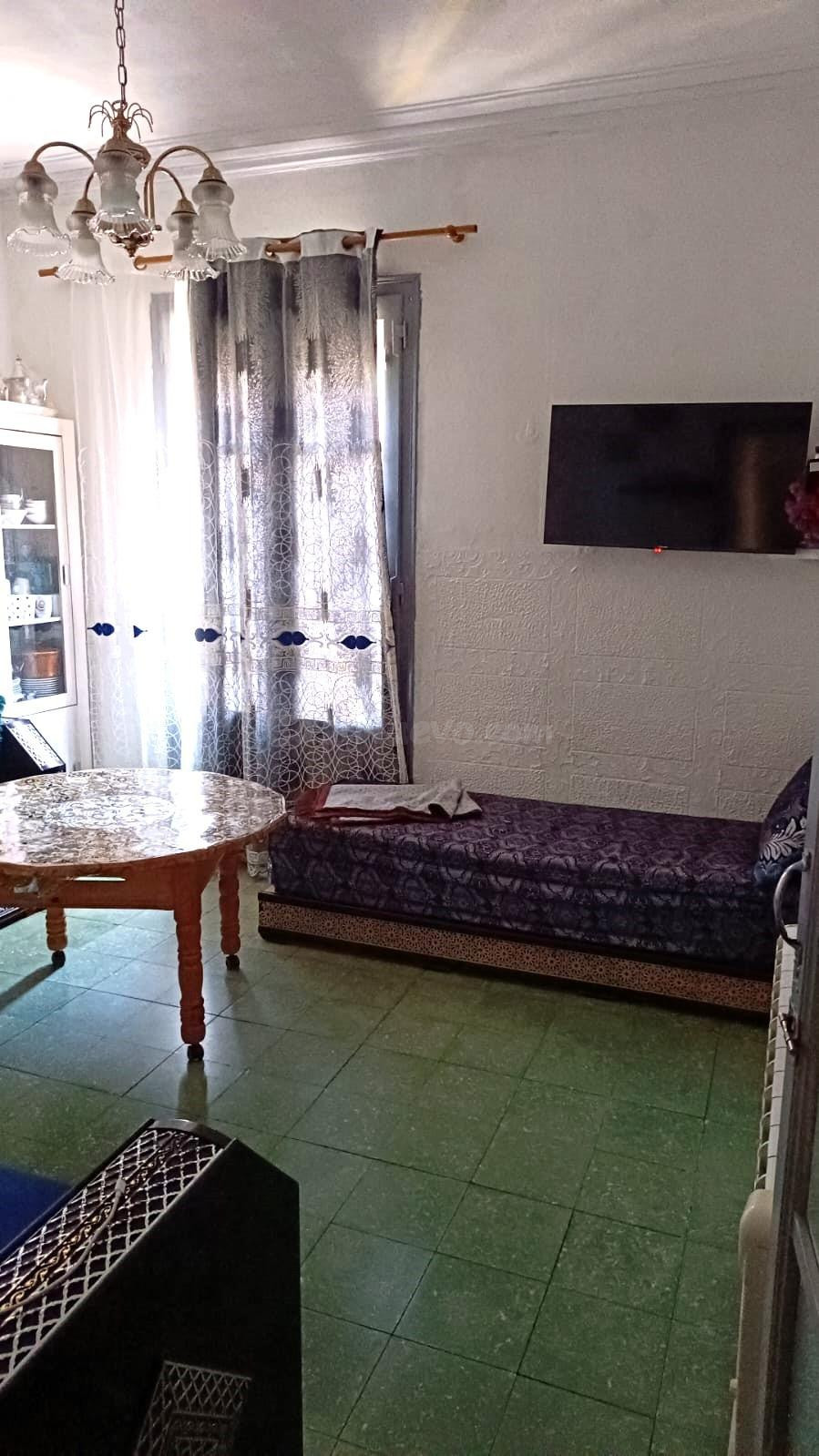 Oportunidad de Inversión en Piso a Reformar en Lleida - Zona Rectorat