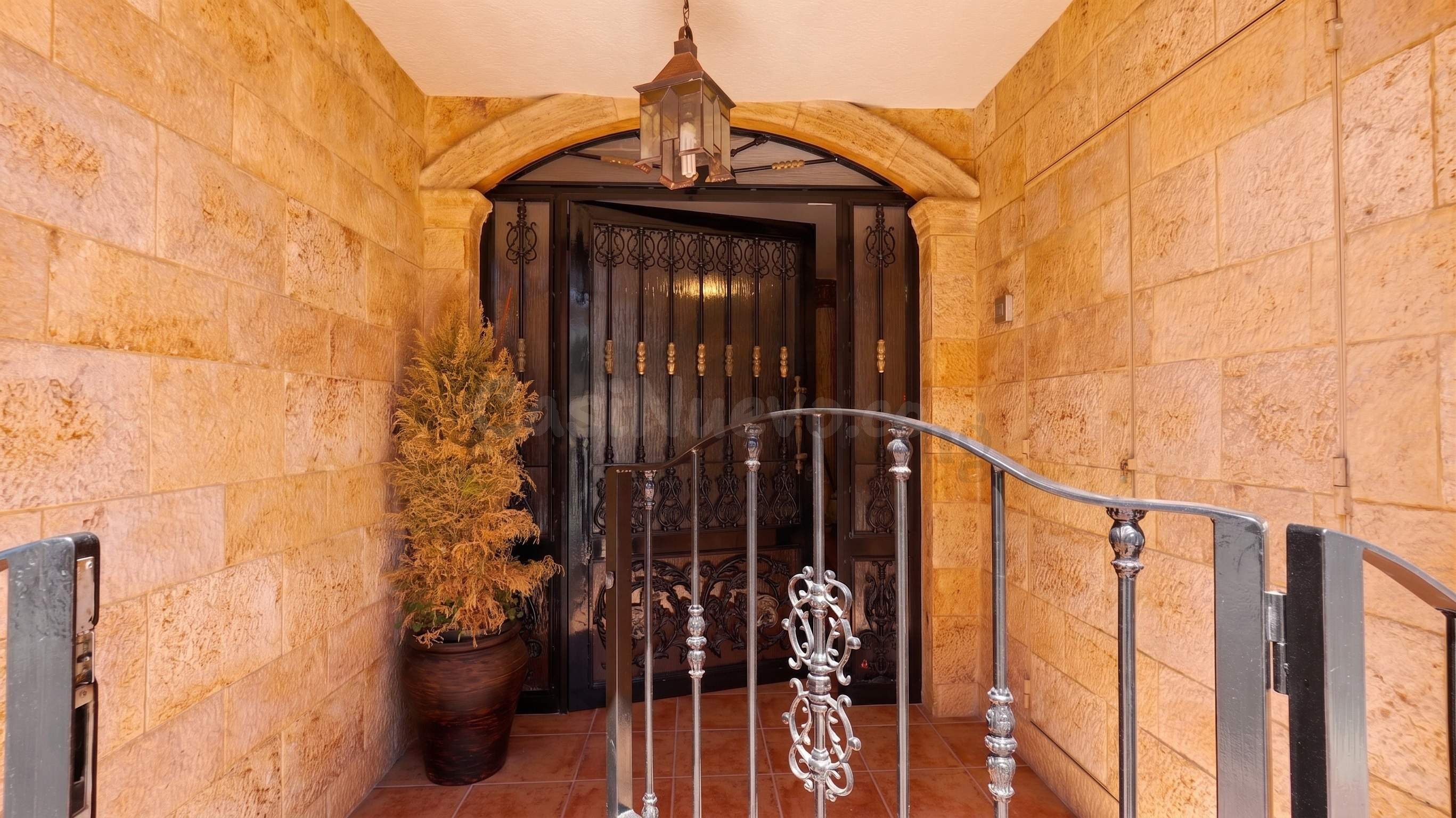 Espectacular Vivienda Unifamiliar esquinera en Guardamar del - foto 4
