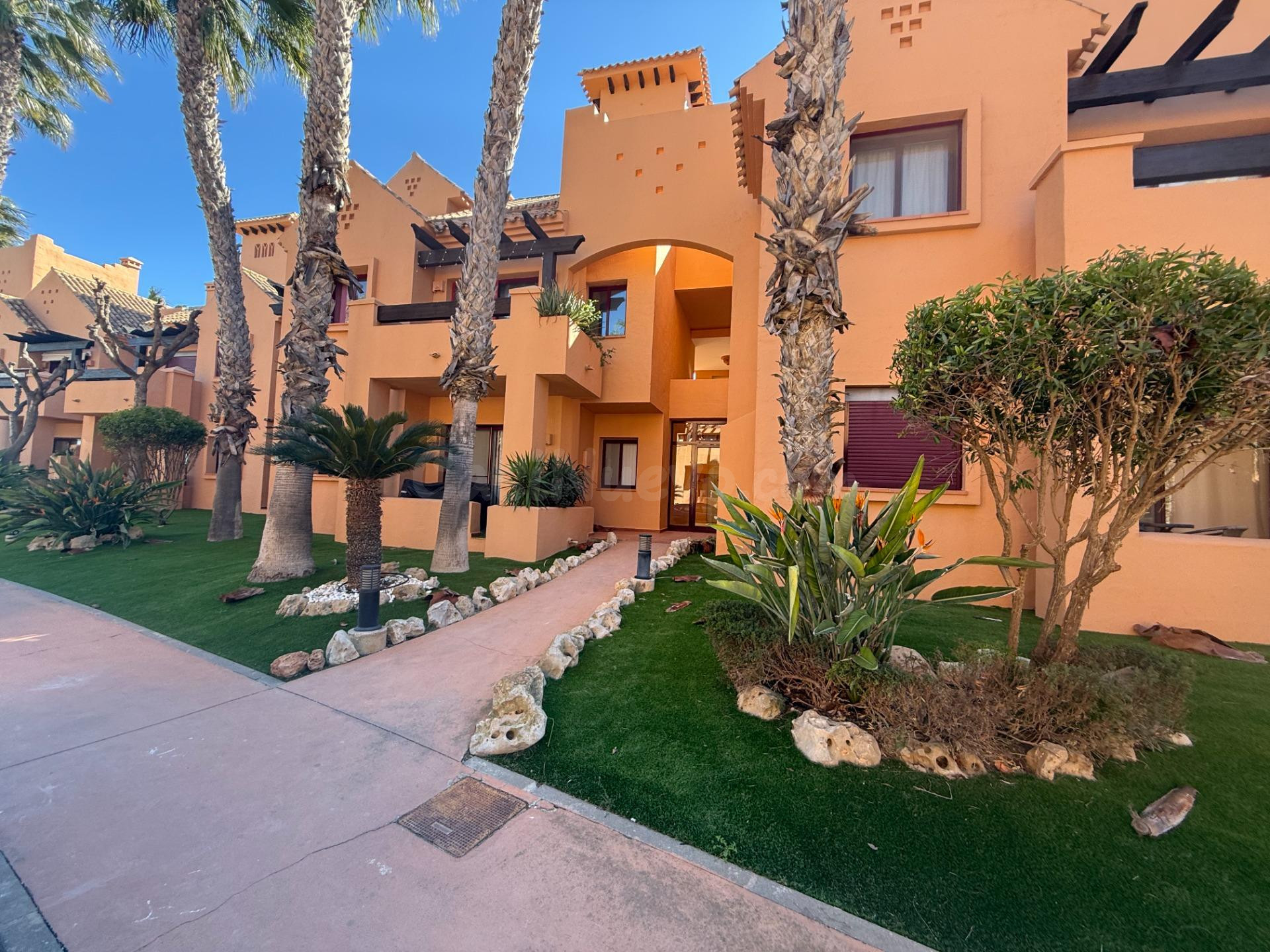 Dúplex a 100 m del mar en Los Alcázares - Residencial Nueva  - foto 3
