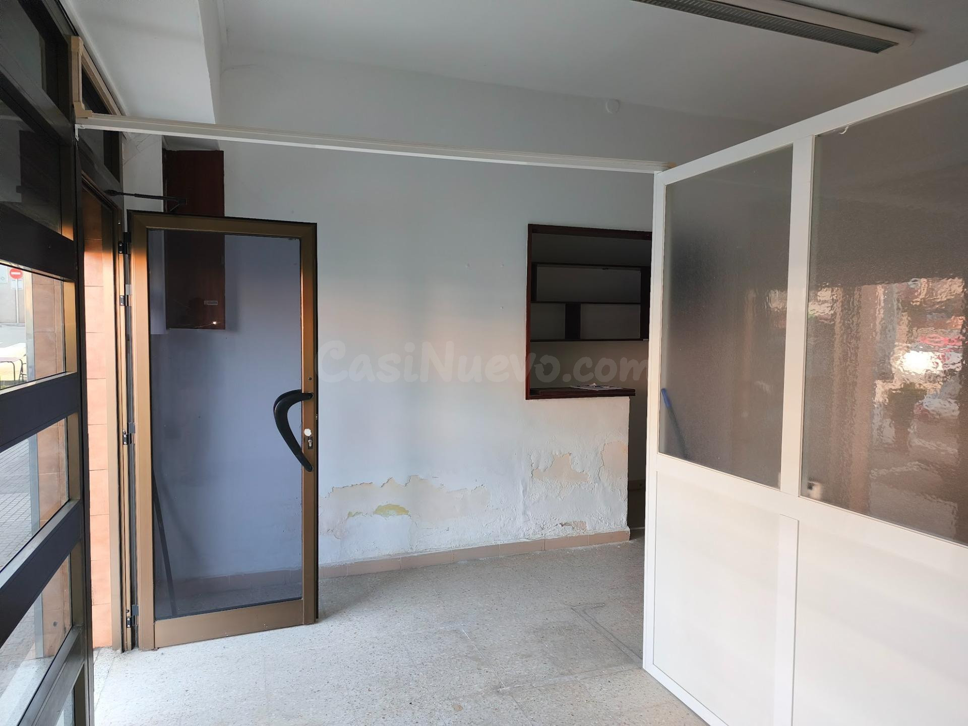 LOCAL COMERCIAL CON PROYECCIÓN EN EL CENTRO DE LA ROCA DEL VALLÈS