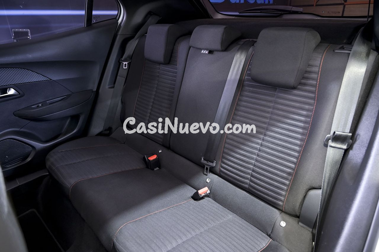 Peugeot 2008 Active BlueHDI 81kW 110CV - foto 17