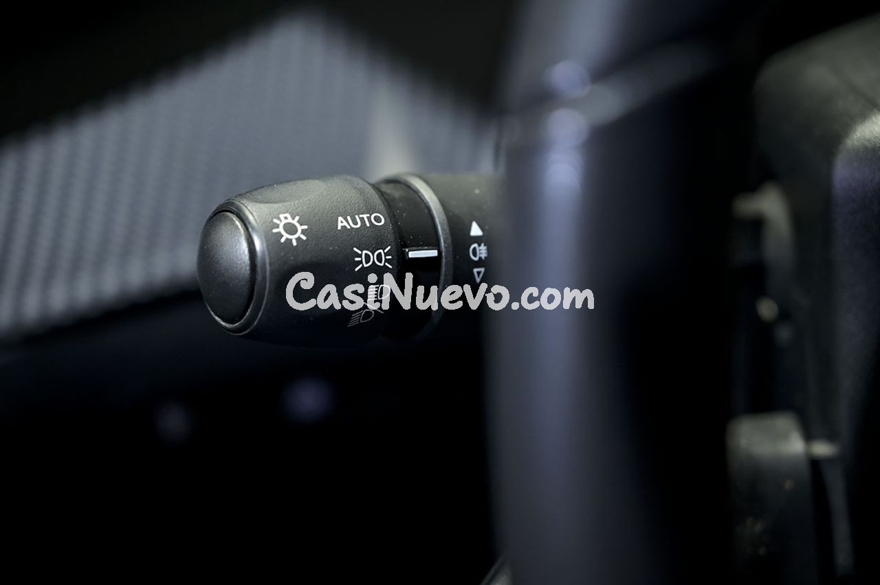 Peugeot 2008 Active BlueHDI 81kW 110CV - foto 23