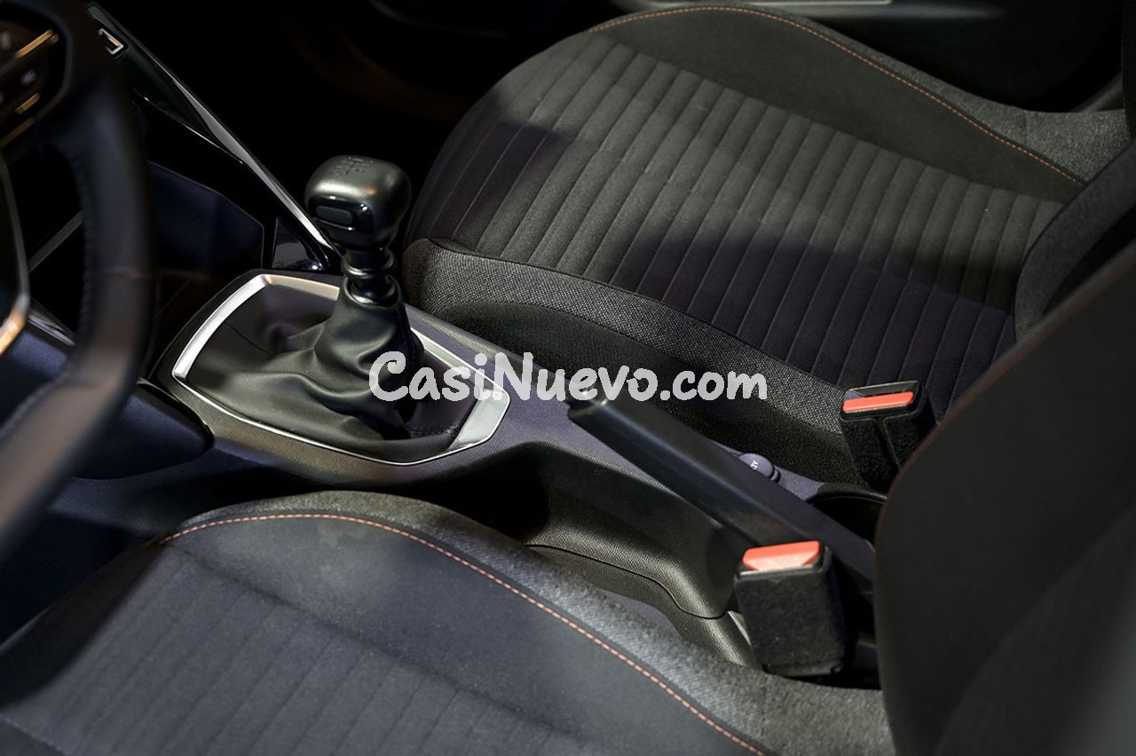 Peugeot 2008 Active BlueHDI 81kW 110CV - foto 31