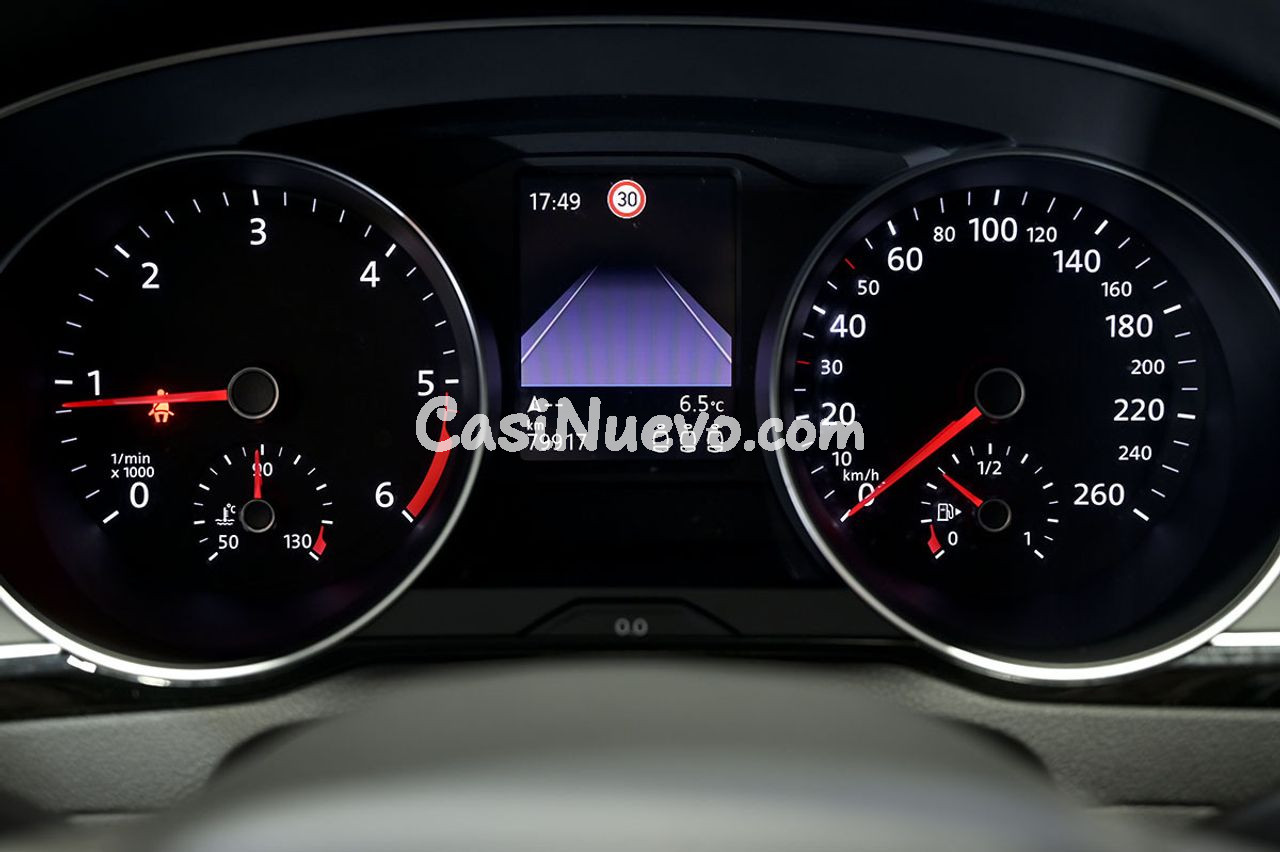 Volkswagen Passat Executive 2.0 TDI 110kW 150CV - foto 7