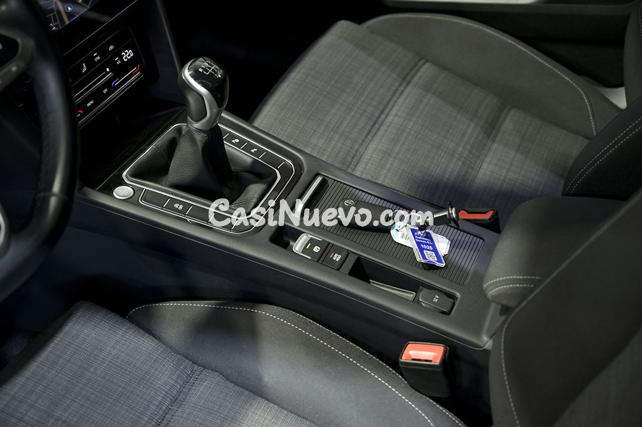 Volkswagen Passat Executive 2.0 TDI 110kW 150CV - foto 28