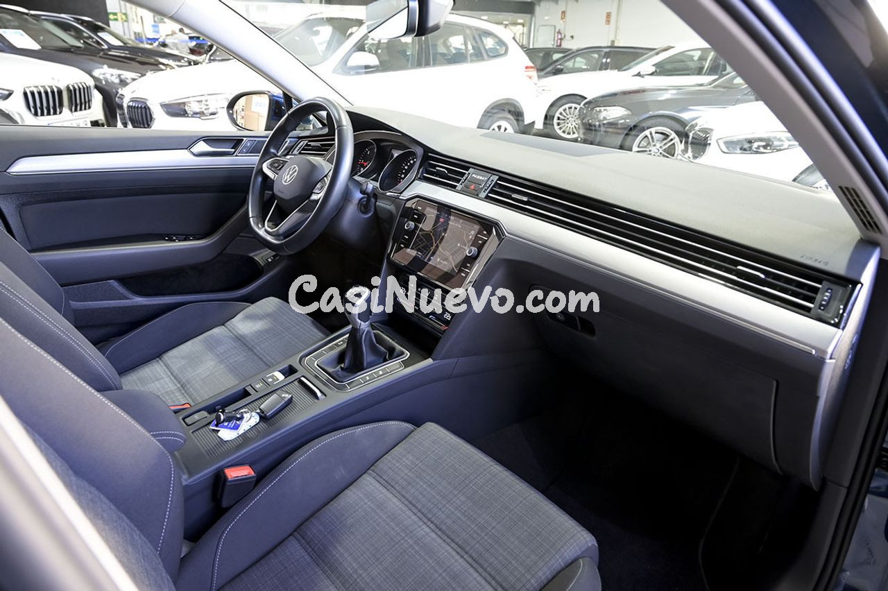 Volkswagen Passat Executive 2.0 TDI 110kW 150CV - foto 32