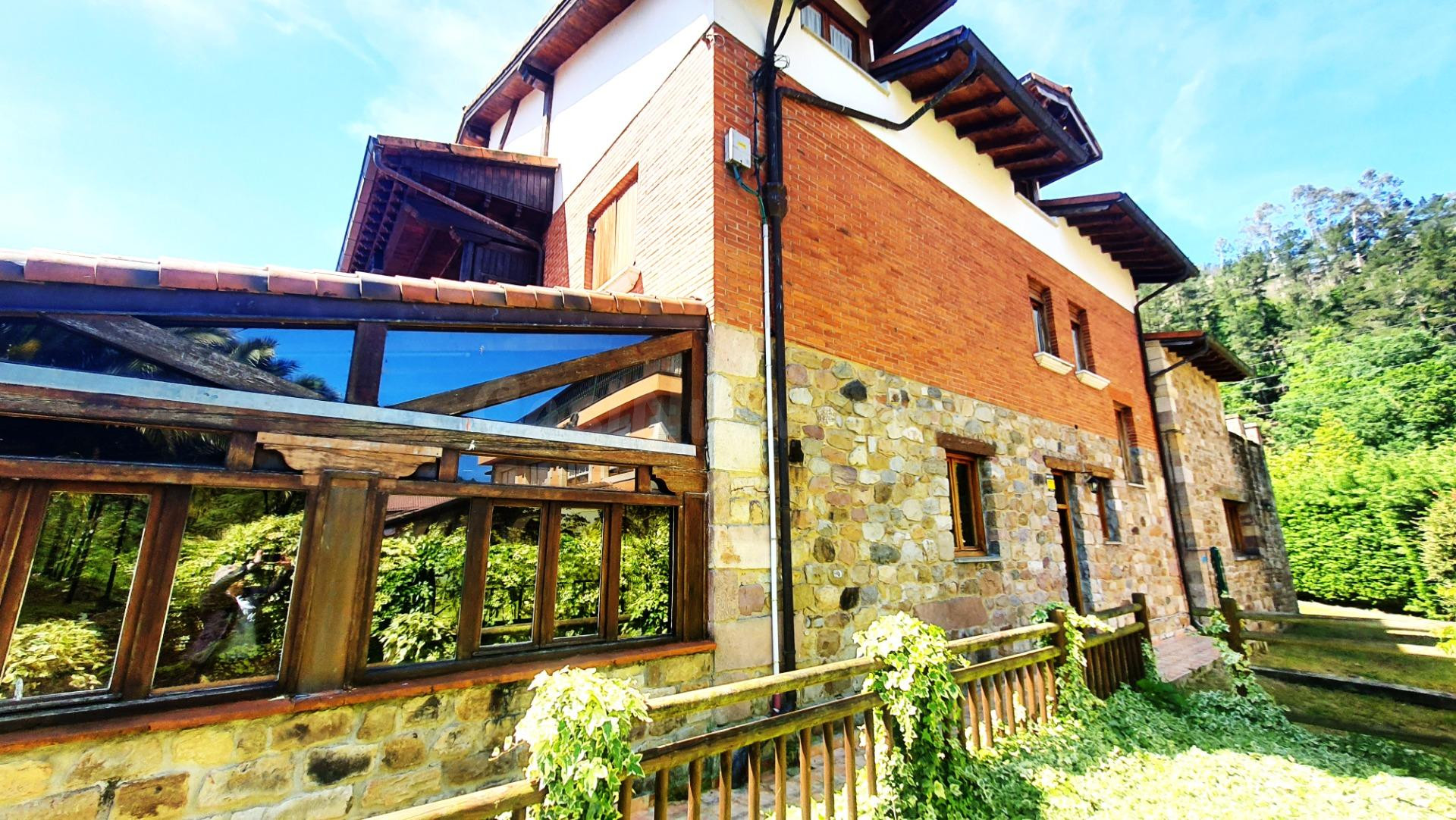 HOSTAL CON 20 habitaciones, COMEDORES PARA 150 COMENSALES, S - foto 3