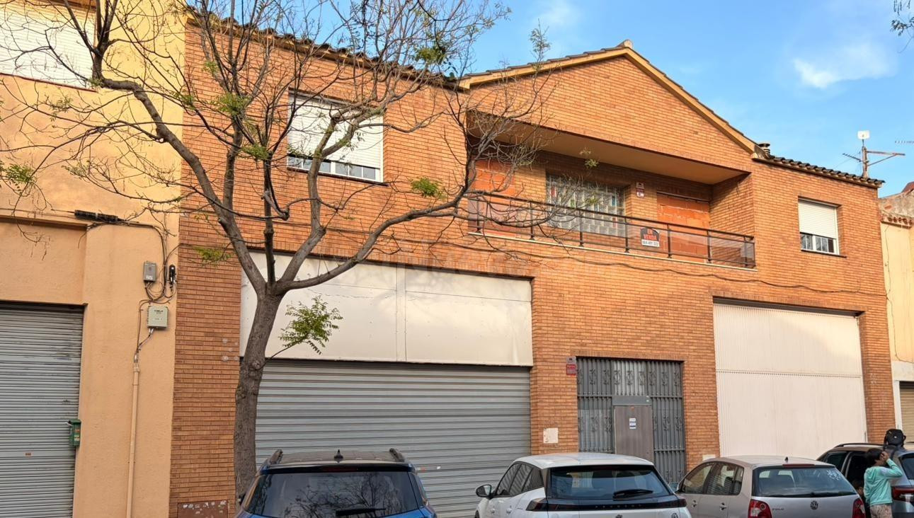 Chalet a la venta de 349 m2 en Reus, Tarragona