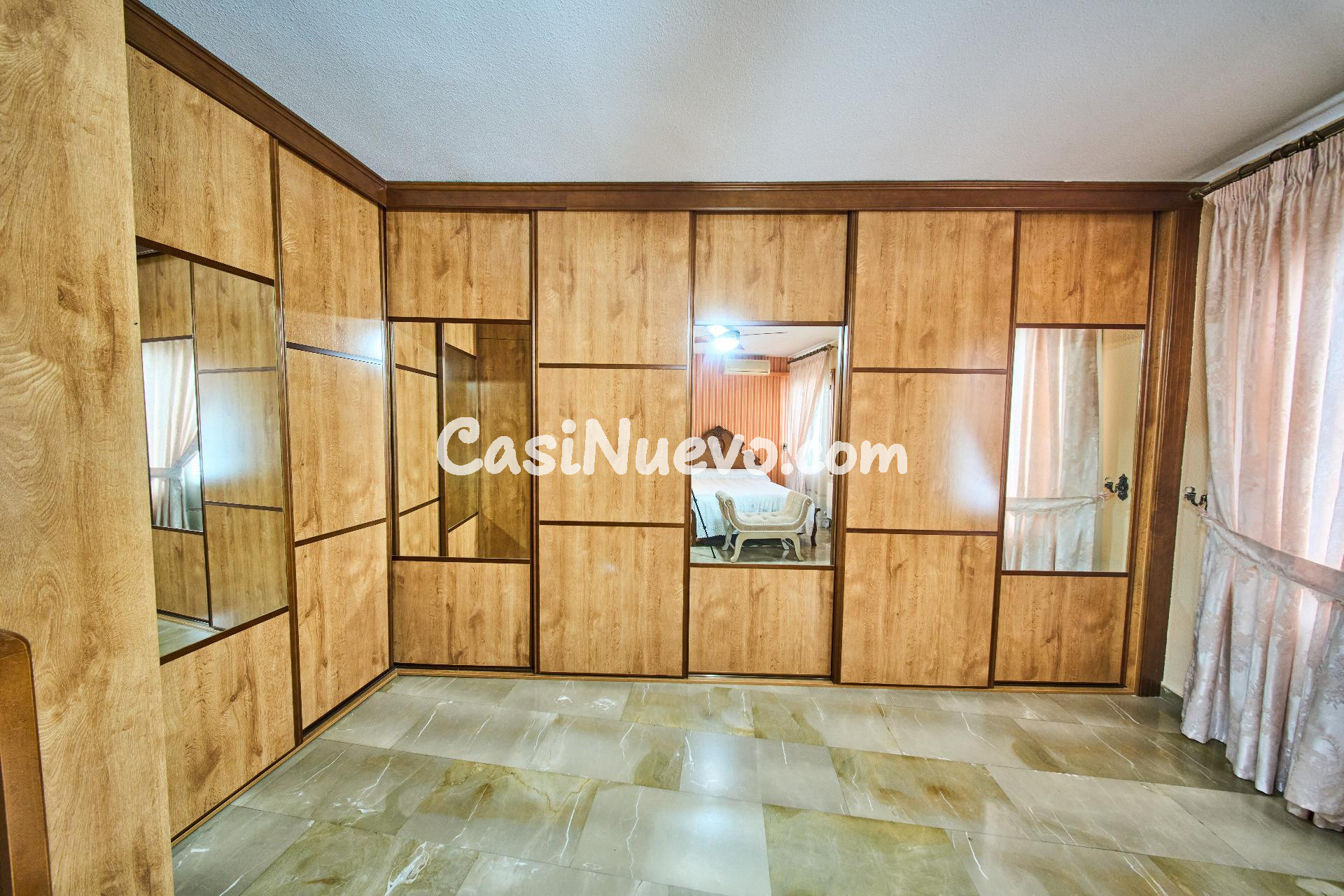 MAGNIFICA ADOSADA EN EL CENTRO DE SANTA FÉ - foto 14