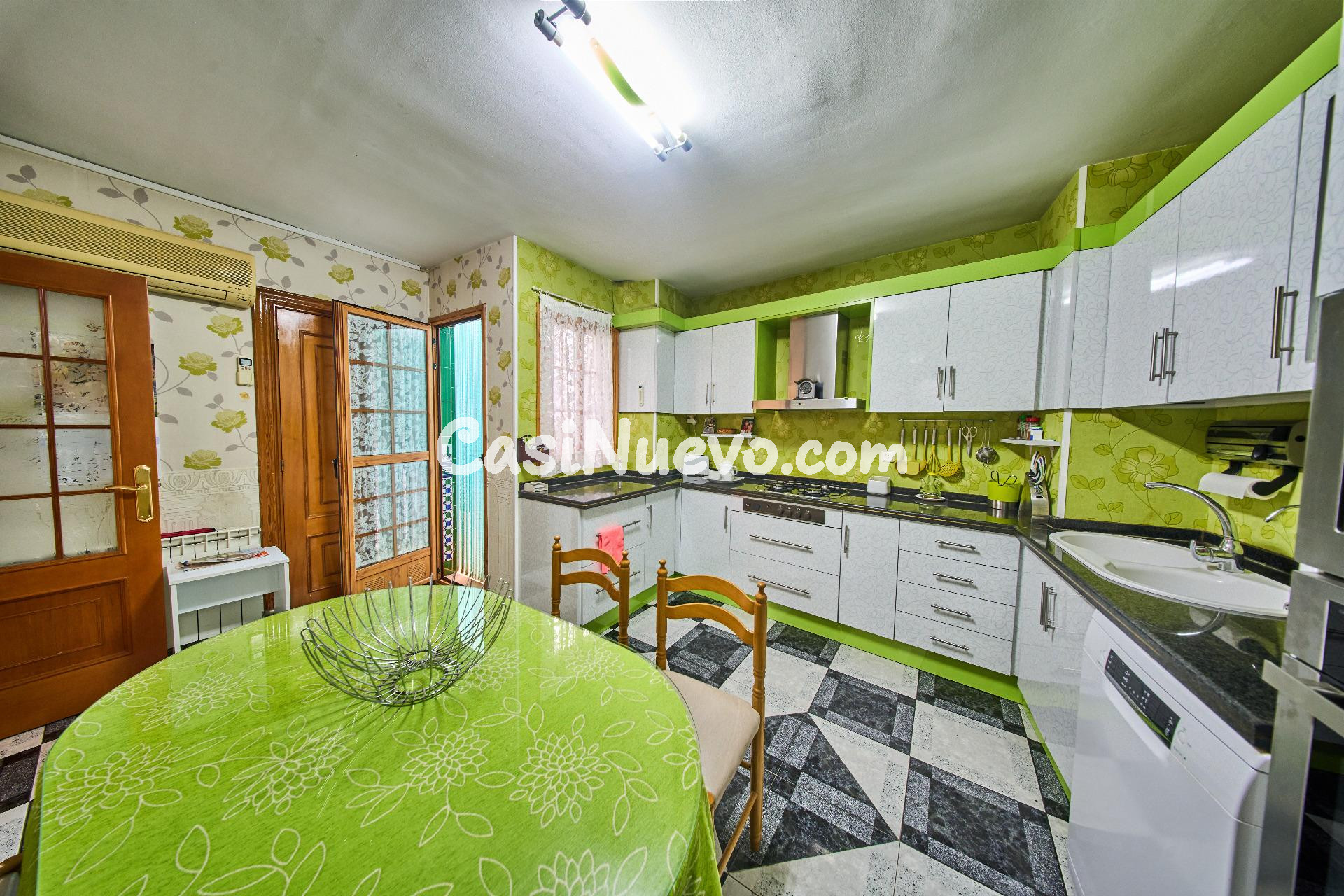 MAGNIFICA ADOSADA EN EL CENTRO DE SANTA FÉ - foto 30