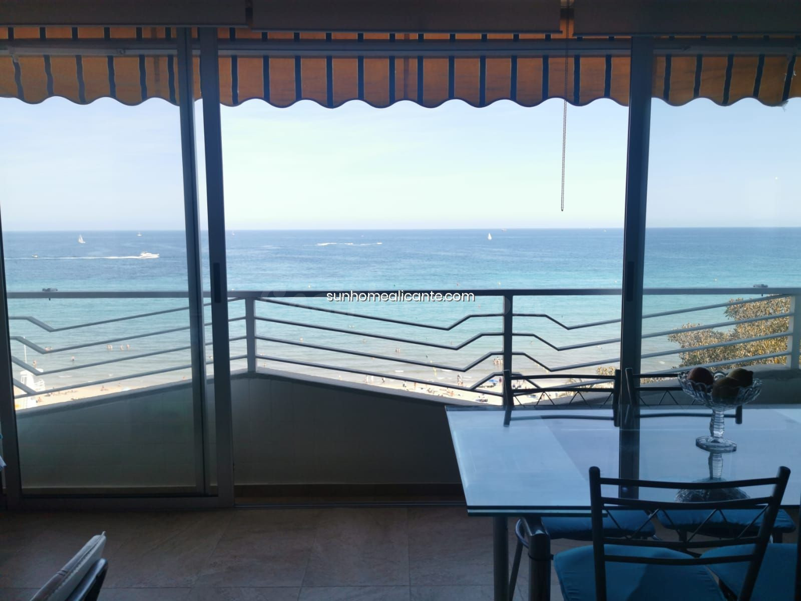 ALQUILER UN PISO CON 180º DE VISTAS AL MAR