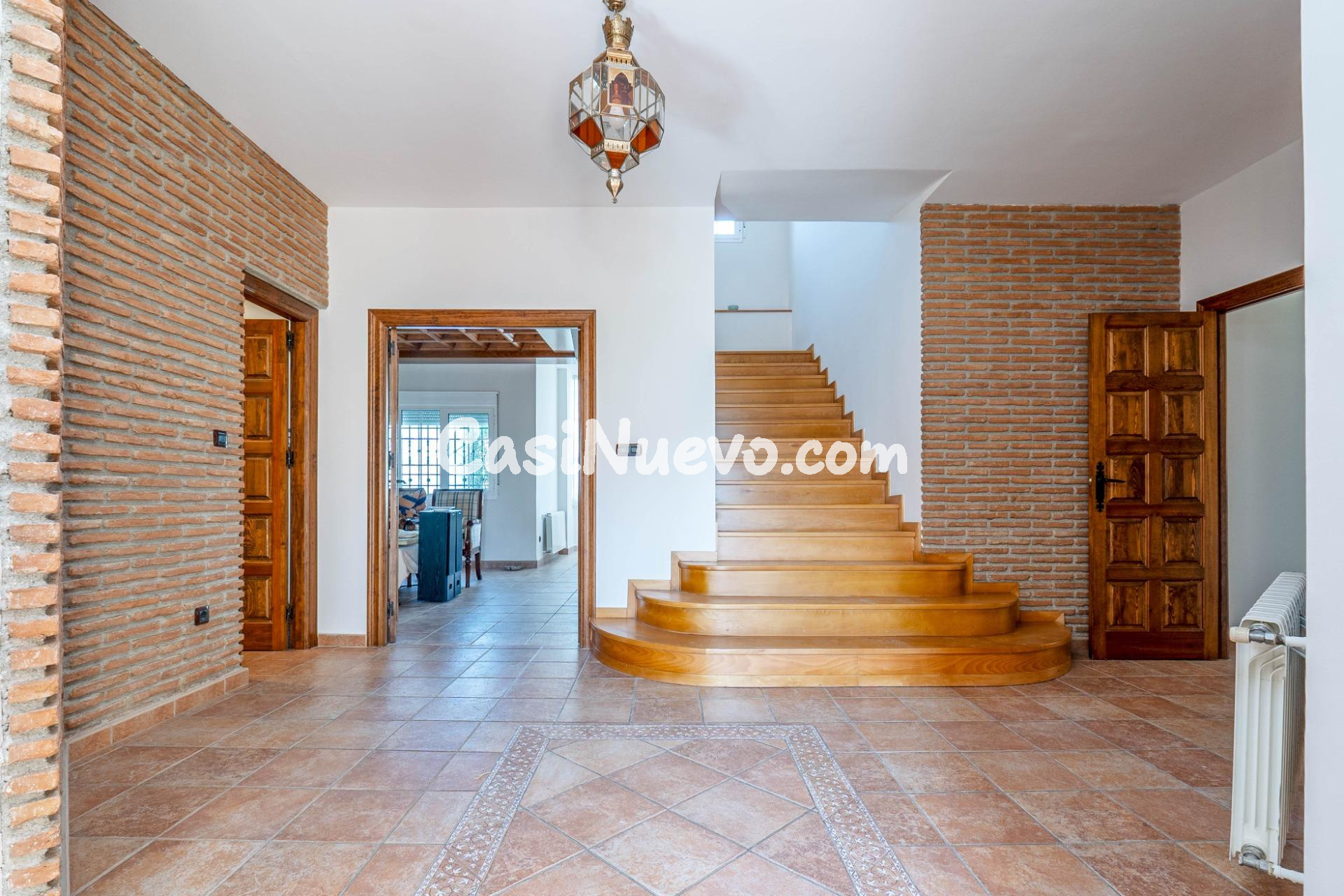 Chalet de 505 m2 construidos con piscina y jardines. 5 dormi - foto 11