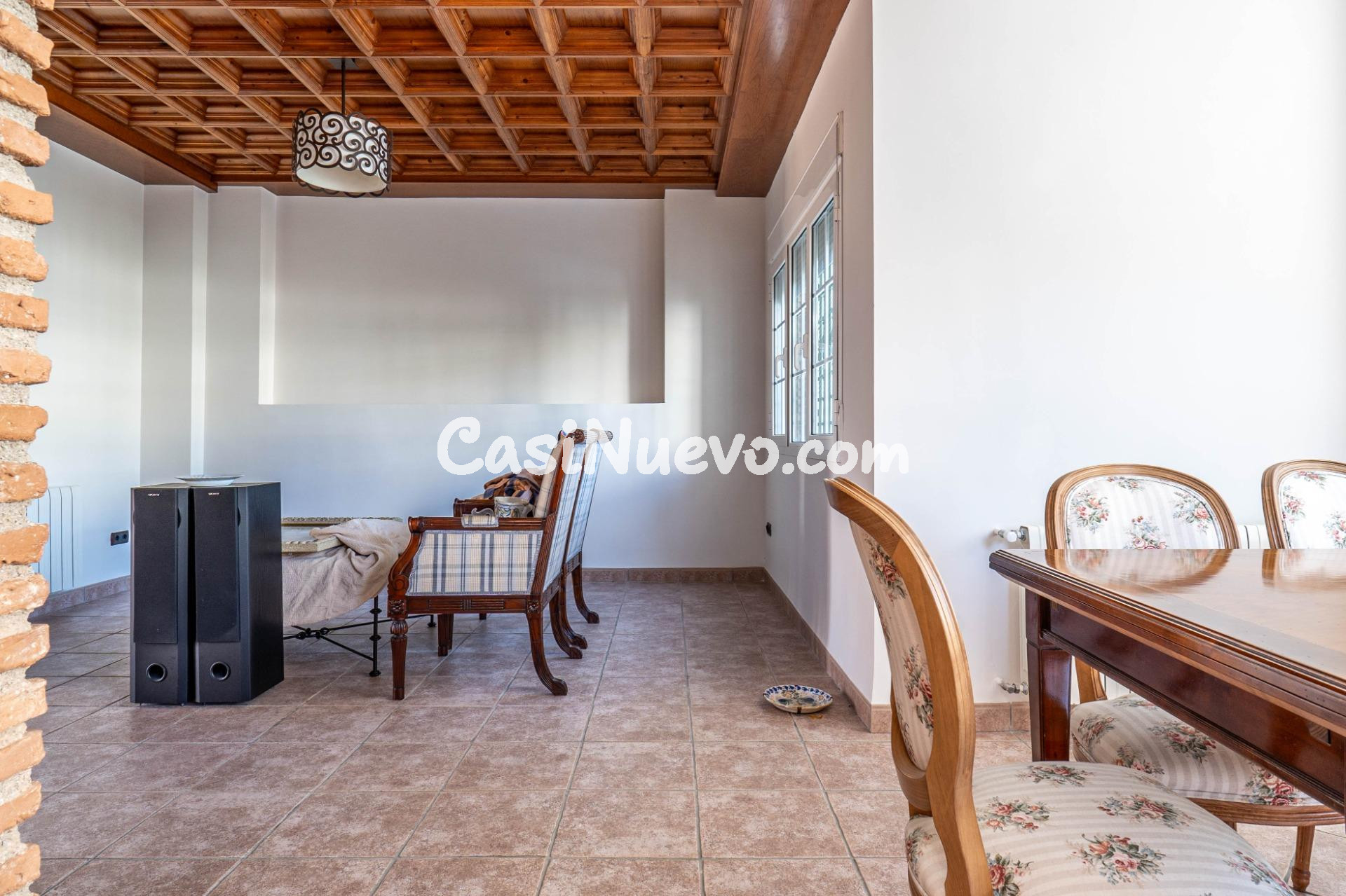 Chalet de 505 m2 construidos con piscina y jardines. 5 dormi - foto 17