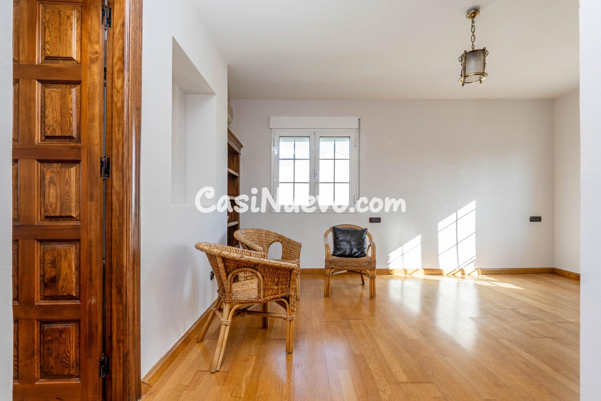 Chalet de 505 m2 construidos con piscina y jardines. 5 dormi - foto 44