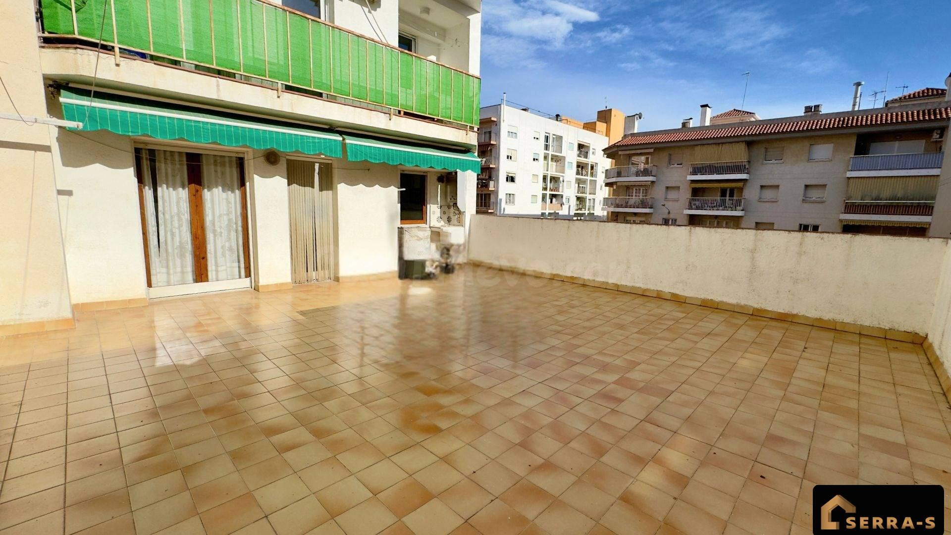 Vive en el corazón de Blanes: Piso luminoso con espectacular