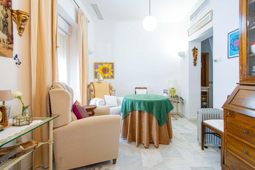 Espectacular vivienda con terraza junto Plaza de Santa Catal - foto 4