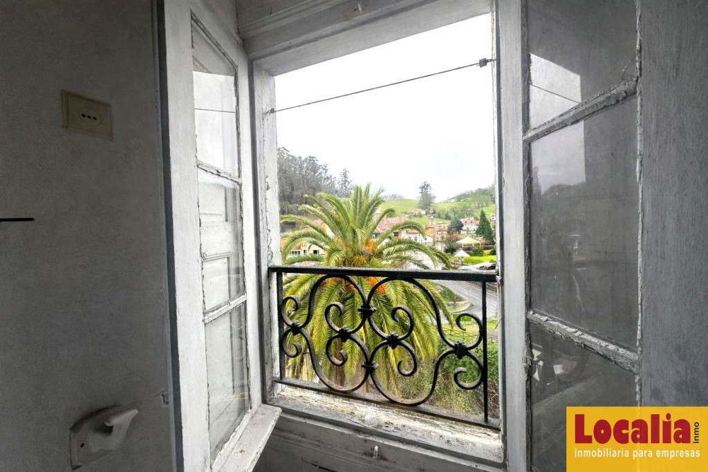 Edificio - Pensión en venta en Puente Viesgo. - foto 5