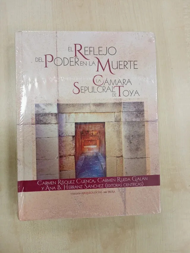 NUEVO¡  EL REFLEJO DEL PODER EN LA MUERTE. LA CÁMA