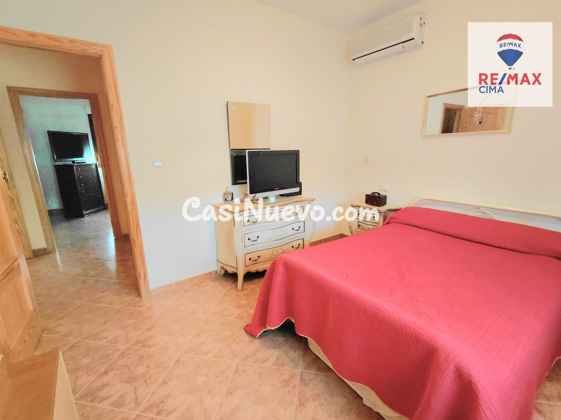 Exclusiva finca con tres viviendas independientes en Huerta  - foto 8